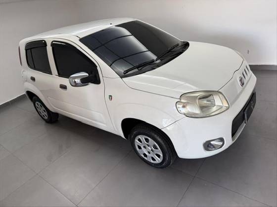 FIAT UNO 1.0 EVO VIVACE 8V FLEX 4P MANUAL FIAT UNO 1.0 EVO VIVACE 8V FLEX 4P MANUAL
